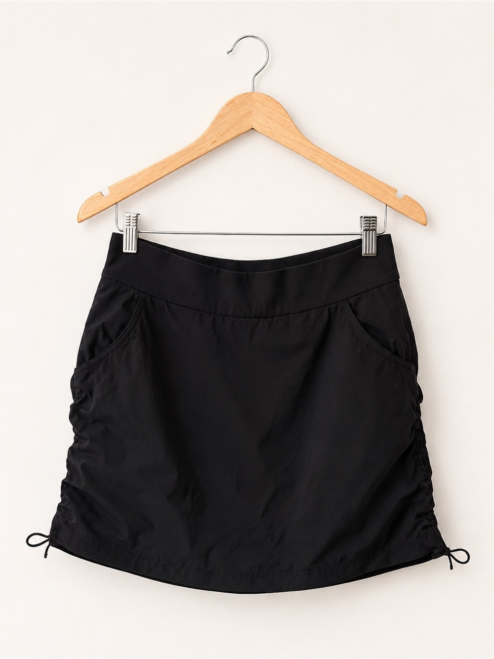 Columbia Black Skort | Omni-Shield | Built-In Shorts | Size Large - Picture 1 of 7